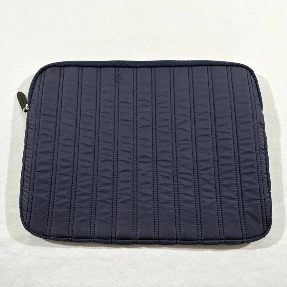 Tumi Quilted Navy Travel School Laptop Sleeve Computer Cover Ipad Padded 14x11